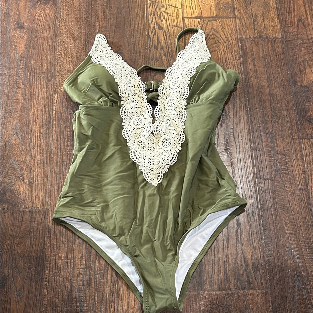 Cupshe Green Lace Accent Women's One Piece